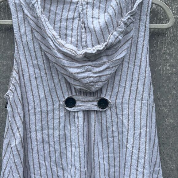 For Cynthia White and Black Striped Sleeveless Button-Down Shirt size small - Picture 3 of 5
